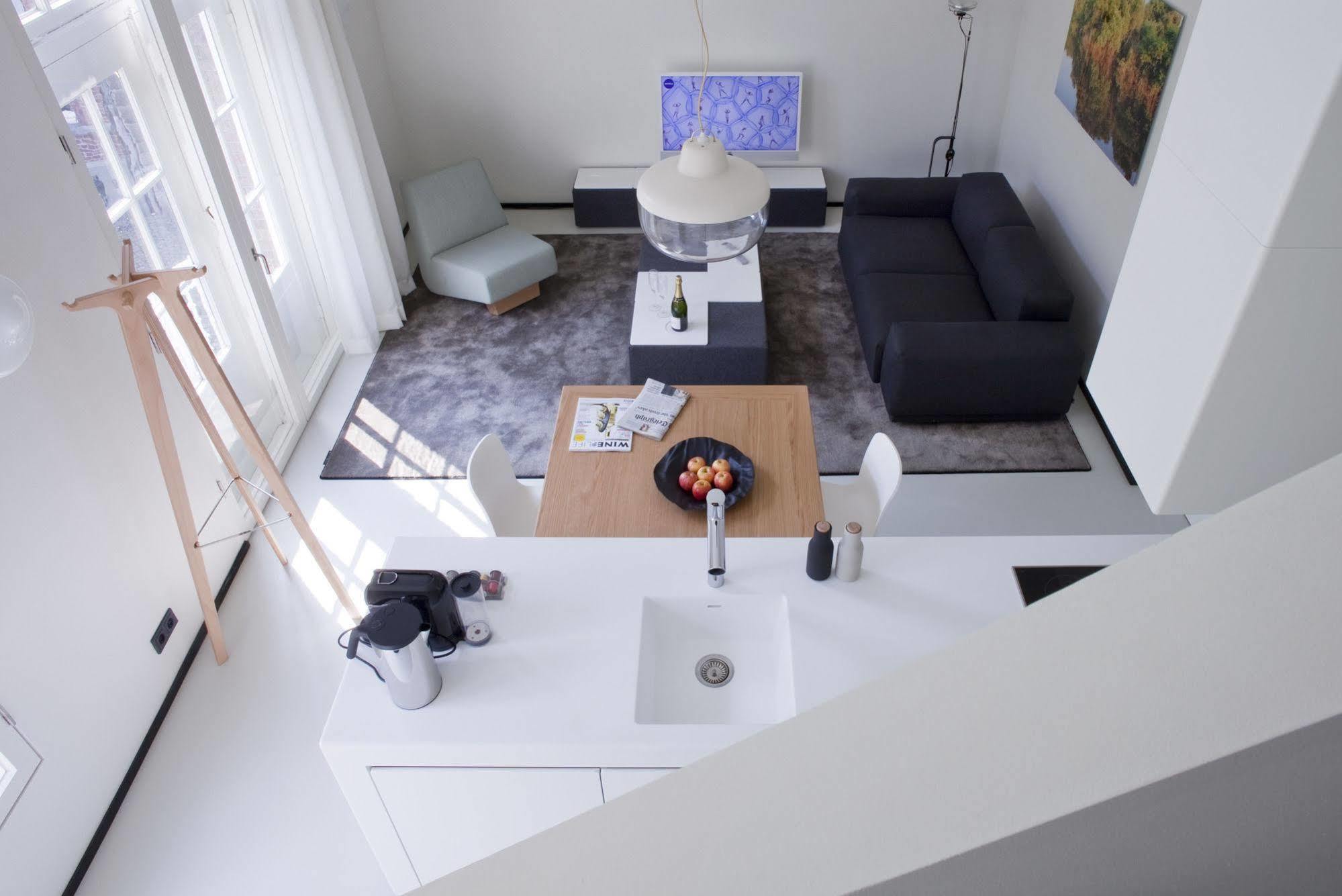Urban Residences Aparthotel 4*